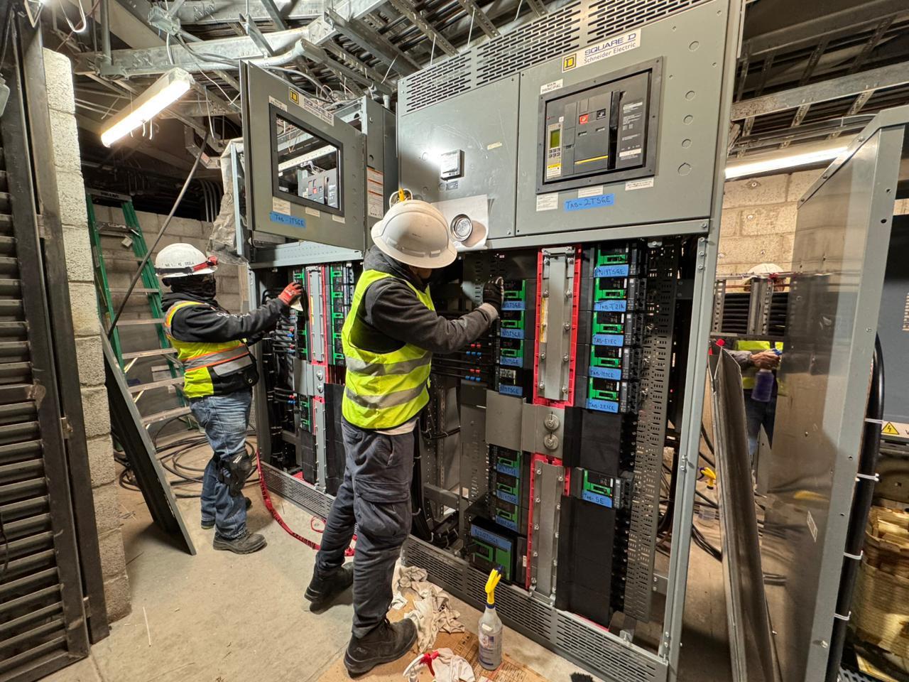 Mantenimiento a Tableros Autosoportados y de Distribución